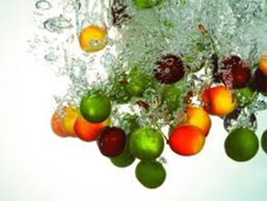 Gyümölcshámlás gyümölcssavakkal, melynek köszönhetően a bőrsejtek megújulnak